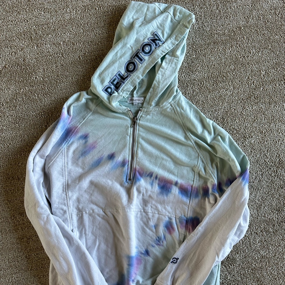 Peloton Women’s 1/4 zip Hoody